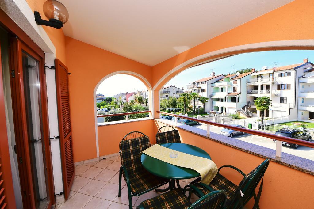 Apartments Zdjelar Poreč Exteriör bild