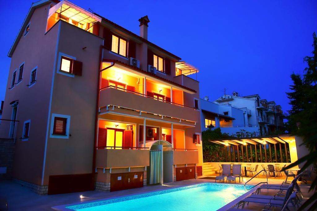 Apartments Zdjelar Poreč Exteriör bild