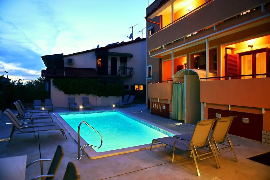Apartments Zdjelar Poreč Exteriör bild