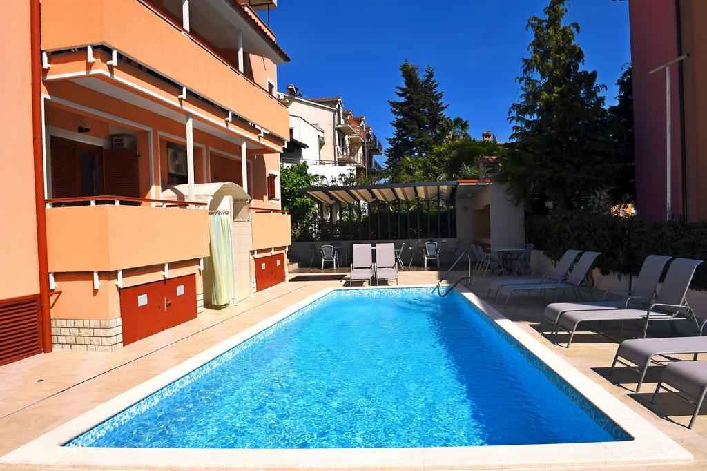 Apartments Zdjelar Poreč Exteriör bild