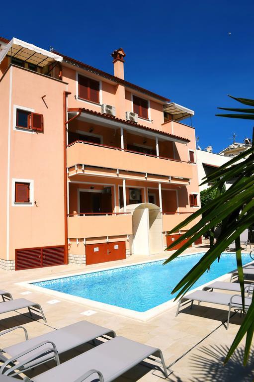 Apartments Zdjelar Poreč Exteriör bild