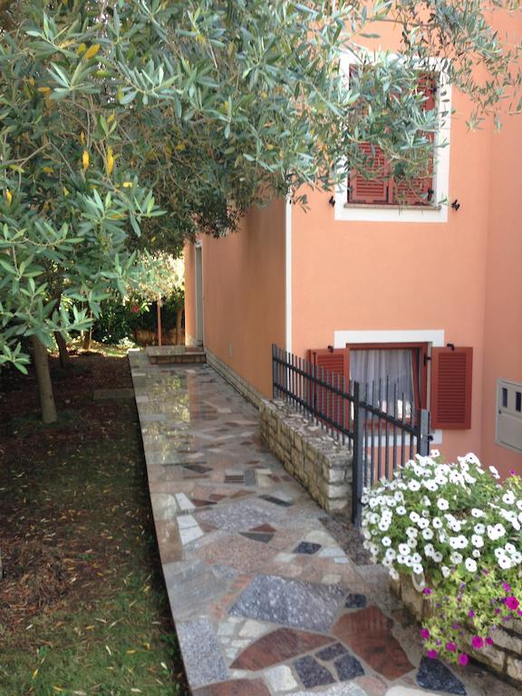 Apartments Zdjelar Poreč Exteriör bild
