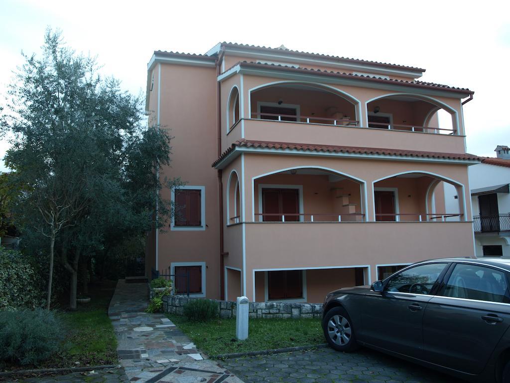 Apartments Zdjelar Poreč Exteriör bild