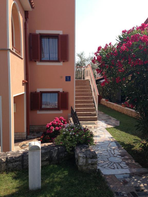 Apartments Zdjelar Poreč Exteriör bild